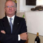 Robert Mills está encantado con su labor al frente de una bodega en Medina del Campo