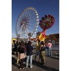 La noria ya gira en las fiestas.