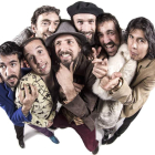 Los miembros de la tabernera banda madrileña Alpargata. DL