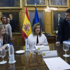 La ministra de Empleo durante la reunión de ayer.
