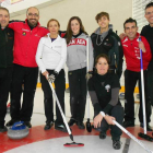 Eduardo de Paz, Lucas Munuera, Beatriz Cureses, María Iruela, Eduardo de Paz hijo, Raúl García, Alfonso Gracia y Pilar Jarne después de una competición.