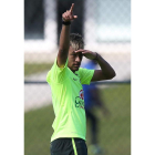 Neymar, ayer, en el entrenamiento de Brasil.
