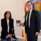 Rajoy recibe a una delegación del colectivo las ‘kellys’. J.C. HIDALGO
