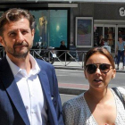 Chenoa y su prometido, el doctor Miguel Sánchez Encinas, en Madrid, el pasado 25 de junio.