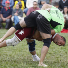 Sahechores completó con la lucha sénior masculina la jornada que abría Lillo en la base. F. OTERO PERANDONES