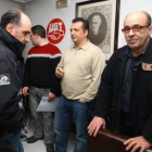 Los trabajadores intentan agotar todas las vías.