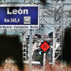 La vía de alta velocidad a su llegada a León, término del trayecto. RAMIRO