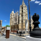 La XXXV edición del Torneo Magistral de Ajedrez Ciudad de León convertirá la ciudad en un tablero para que todos participen en una cita de carácter internacional. RAMIRO