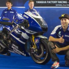 Lorenzo con la Yamaha con la que aspira a retener su corona.