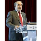 Solbes, durante la conferencia en la nueva sede de Caja Vital en Vitoria