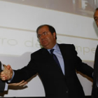 Juan Vicente Herrera con el director de Carrefour y el presidente de HP para la Península