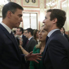 Pedro Sánchez y Pablo Casado durante la presentación de los actos conmemorativos del 40 aniversario de la Consitución.