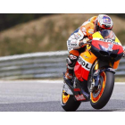 Stoner dominó la sesión cronometrada por delante de Pedrosa.