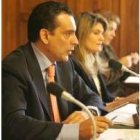 Francisco Saurina, concejal de Hacienda, junto a María José Alonso, de Urbanismo