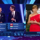 Momento en el que Carolina Casado otorga los puntos de España a otros países en Eurovisión.