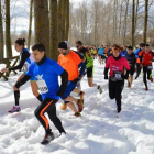 La nieve fue el principal obstáculo para los más de 200 atletas que disputaron el Cross de Boñar.
