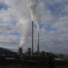 Imagen de archivo de la central térmica de Compostilla, que Endesa tiene en Cubillos del Sil.