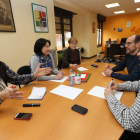 Ángela Marqués y Antonio Vega con los dirigentes de CC OO.