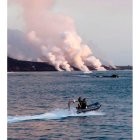 La colada del volcán en su contacto con el mar. MIGUEL CALERO