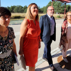 La delegada del Gobierno a su llegada a Soria para presentar el nuevo proyecto. WILFREDO GARCÍA