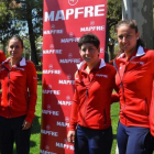 La capitana del equipo español de la Copa Federación, Conchita Martínez, posa junto a las jugadoras Garbiñe Muguruza, Anabel Medina, Carla Suárez y Sara Sorribes en las instalaciones del Club Tennis Lleida.