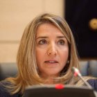 Alicia García comparece ante la comisión de Hacienda.