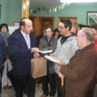 El alcalde de La Pola presidió los actos festivos de Vega en honor a San Antón.
