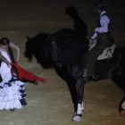 Imagen de uno de los momentos del espectáculo Duende Ecuestre en la plaza de toros de León.