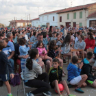 El patio de las escuelas estuvo abarrotada de público. DL