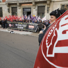 Concentración de los sindicatos a las puertas de la subdelegación del Gobierno en León. RAMIRO