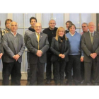 Los cargos del PP de la comarca, junto a la presidenta provincial, Isabel Carrasco.