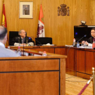 El jurado popular atiende a la fiscal y a las acusaciones. NACHO GALLEGO