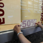 Establecimientos comercial en una época de rebajas.