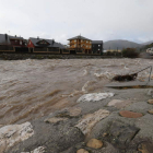 Inundación en el río Burbia, en una imagen de archivo.