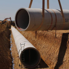 Instalación de grandes tuberías para la modernización de regadíos. JESÚS F. SALVADORES