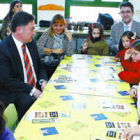 Isabel Carrasco inauguró la campaña en el CRA de Lorenzana conociendo de cerca la iniciativa