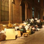 Mariano Domínguez Berrueta es ejemplo de calle tomada por la basura en pleno centro de León; es una
