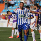 Yuri celebra uno de los tres goles que le marcó al Real Valladolid en El Toralín.