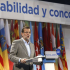El presidente del Gobierno y del PP, Mariano Rajoy, durante su intervención en un acto celebrado hoy en la localidad segoviana de La Granja de San Ildefonso.