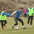 En la primera vuelta la Deportiva cedió un empate ante el cuadro canario. DE LA MATA