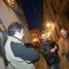 Tres alumnos de las clases de gaita de la Escuela de Música, en una actuación en el Barrio Húmedo