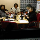 Rosa Castro, Teresa Gutiérrez, la moderadora Nuria González, Ana Blanco y Mercedes Rodríguez en la t