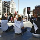 Los trabajadores de Lagun Air protagonizaron la pasada semana una sentada en el corazón de la ciudad