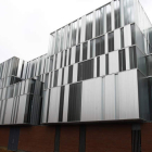 Exterior del edificio en obras de ampliación del Ayuntamiento de Villaquilambre.