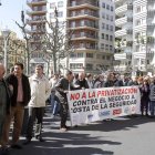 La protesta tuvo lugar ayer ante la sede de la Subdelegación del Gobierno.