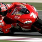 El piloto español Carlos Checa sigue sumando puntos en su reto de ser campeón mundial.