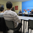 Los tres delegados bercianos asistieron al encuentro en la sede del PSOE de Ponferrada.