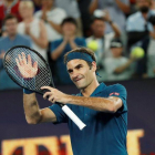 Roger Federer celebra su victoria ante Taylor Fritz.