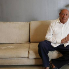 El modisto Francis Montesinos, durante la entrevista concedida a la Agencia Efe.