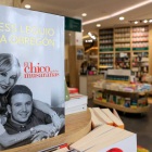 Ejemplares de "El chico de las musarañas" este miércoles, en una librería de Madrid. ZIPI